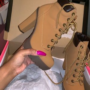MAKE AN OFFER** Construction Suede Heel Boots